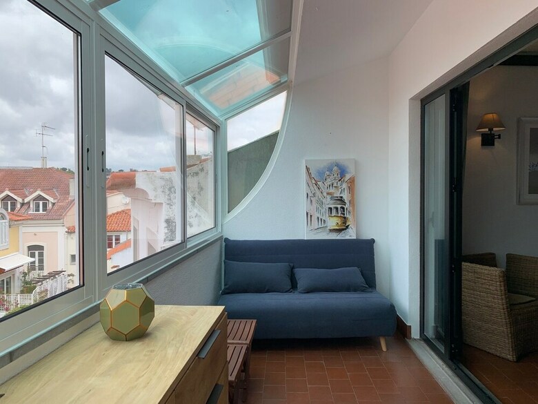 Charming Old Town Apartment Cascais