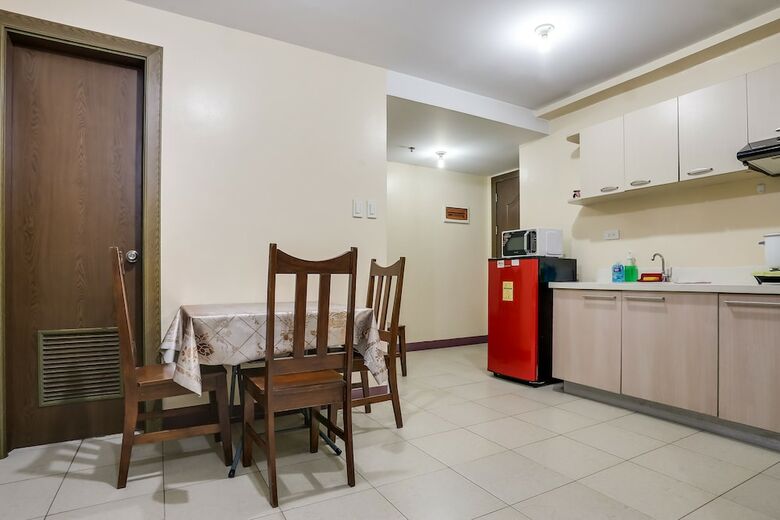 Hotel Oyo 401 Ridgewood Tower