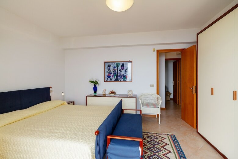 Fontana Vecchia Seaview Apartment�