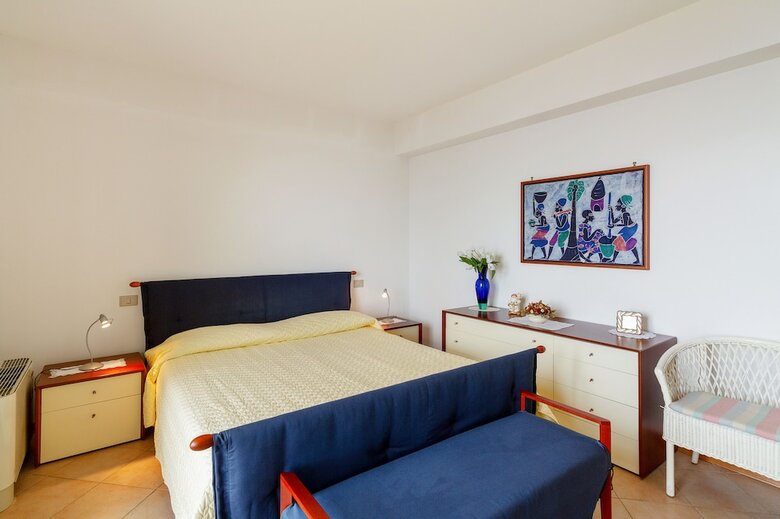 Fontana Vecchia Seaview Apartment�
