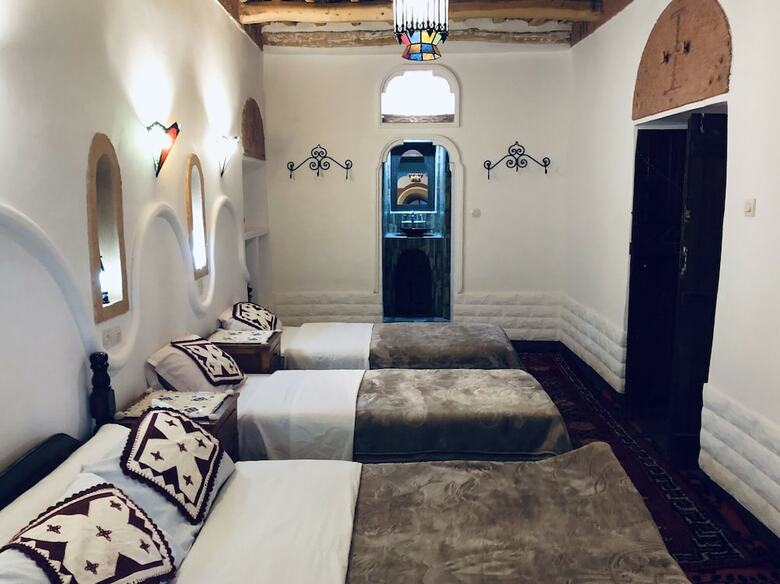Hotel Tafsut Guesthouse Stay With Locals