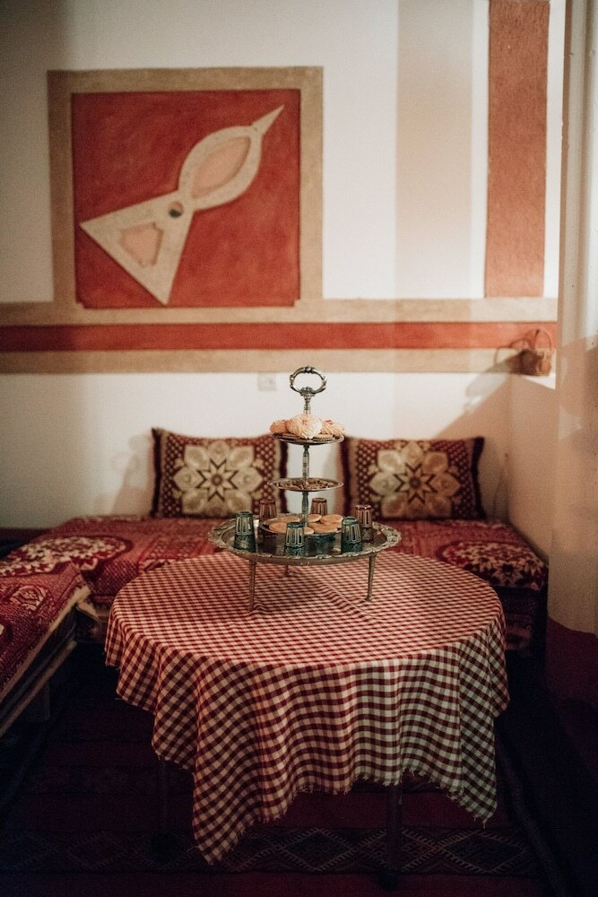 Hotel Tafsut Guesthouse Stay With Locals