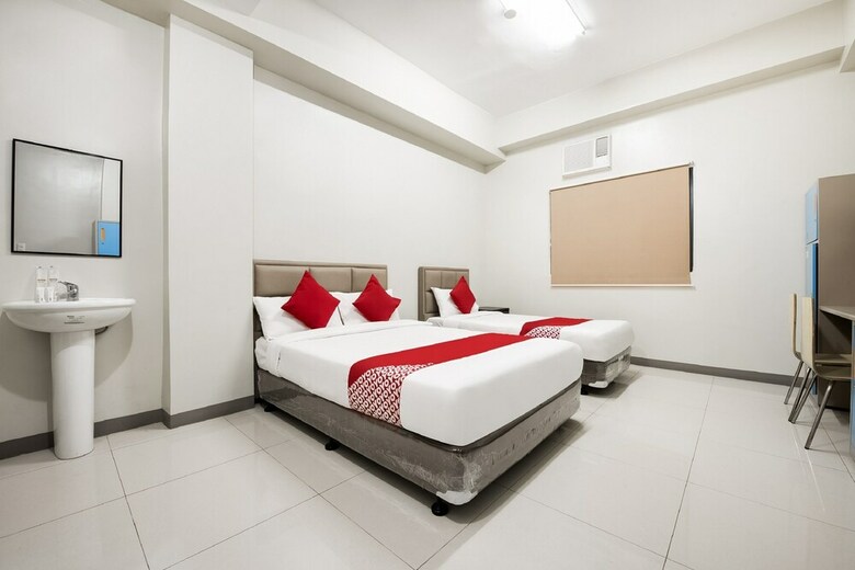 Hotel Oyo 229 G Place