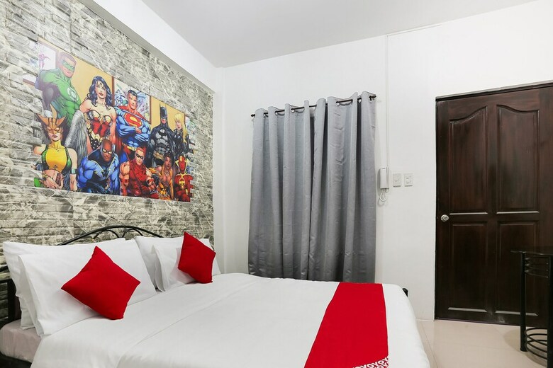 Hotel Oyo 246 Heroes Building