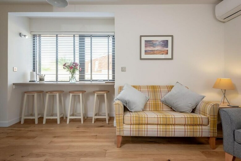 Cabana The Garden House Free Parking Central