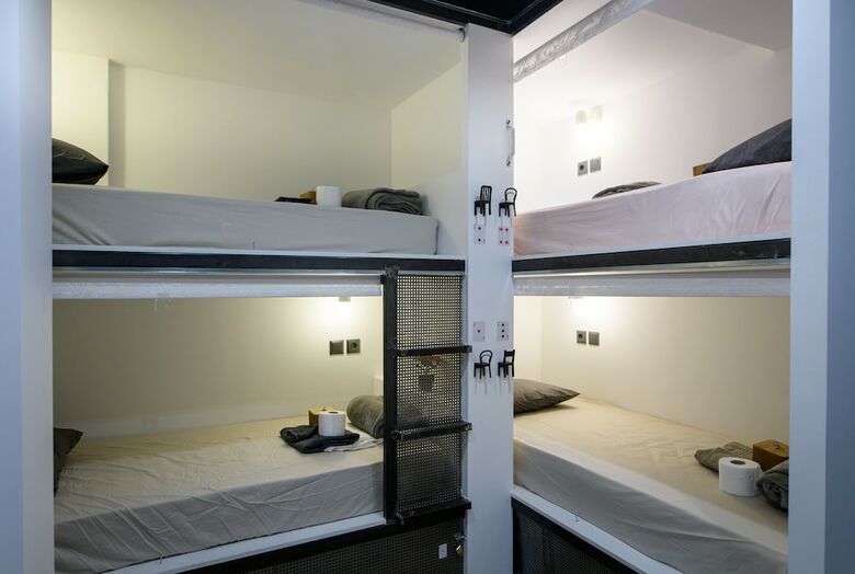 Hostal Bedstation Hostel Athens