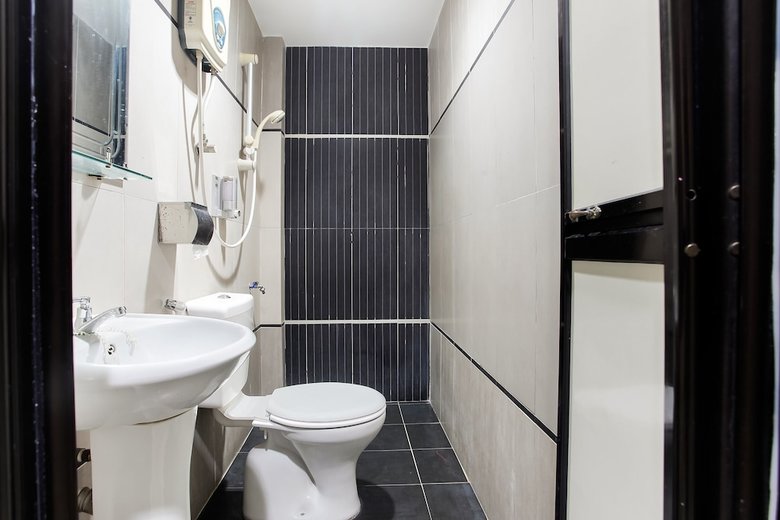 Oyo 89518 Sejati Hotel