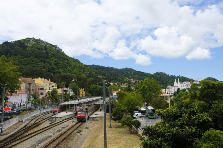 Idyllic Apartment Sintra S Train Station