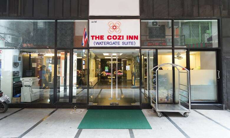 Hotel The Cozi Inn