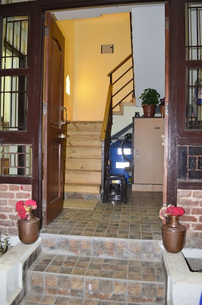 Hotel Tanani Newa Home