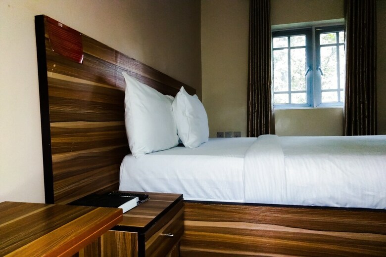 Beneville Hotel And Apartment