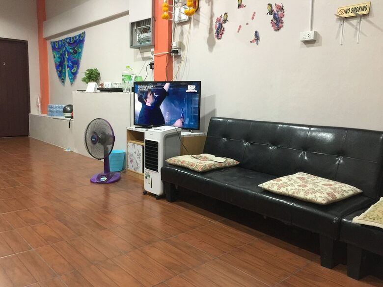 Hotel Smile Home Guesthouse