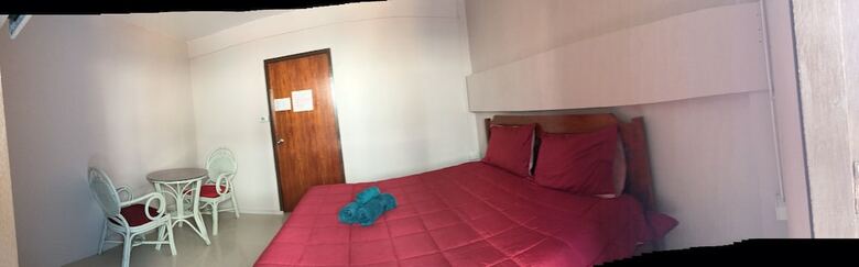 Hotel Smile Home Guesthouse