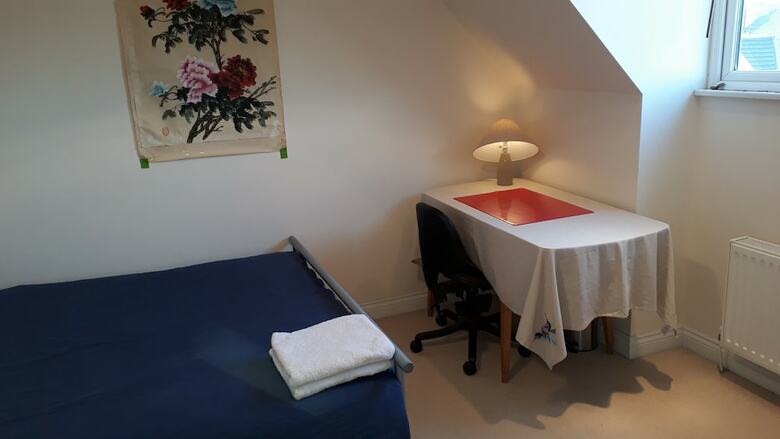 Hotel Sunny Lakeside Homestay