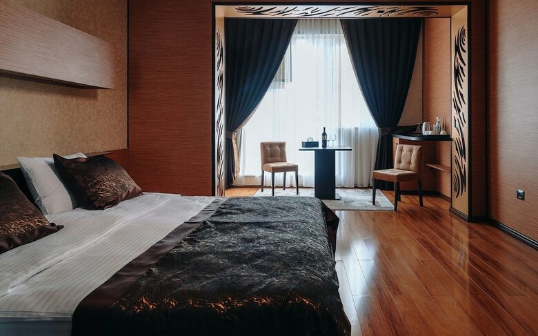 Bayil Breeze Hotel