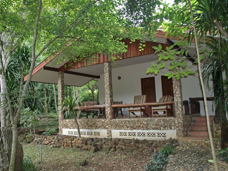 Hotel Baan Maka Nature Lodge