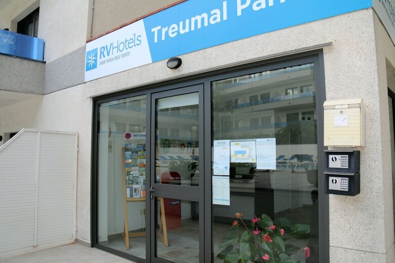 Apartamentos Treumal Park