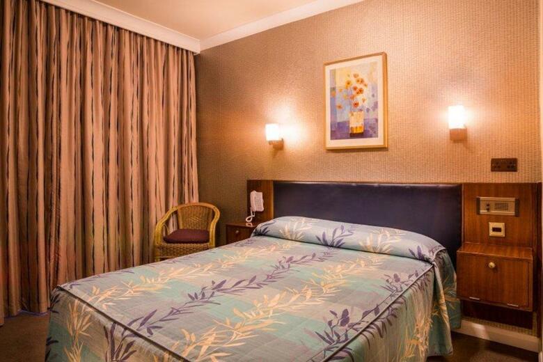 Hotel Mitre House