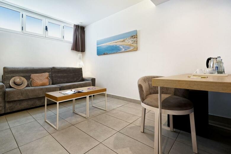 Hotel Akeah Broncemar