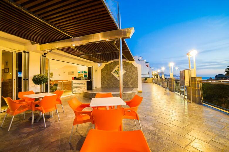 Apartamentos Cala Nova