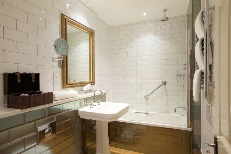 Best Western Feathers Liverpool Hotel