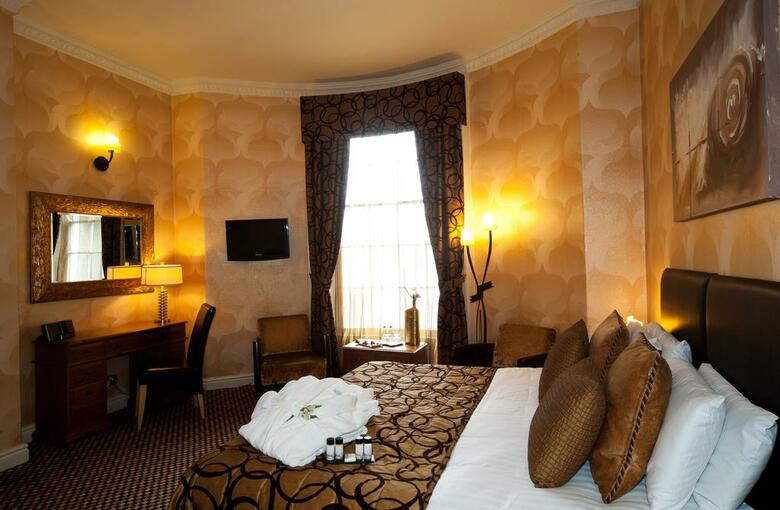 Best Western Feathers Liverpool Hotel