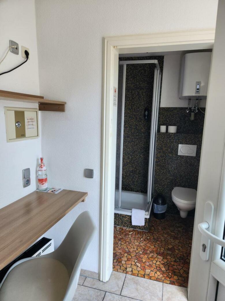Hostal G�stehaus Schmidt