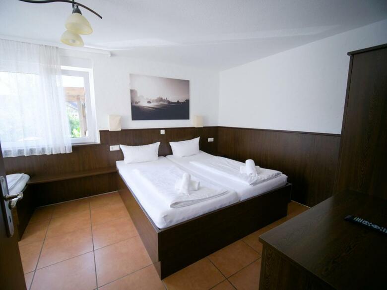 Hostal G�stehaus Schmidt