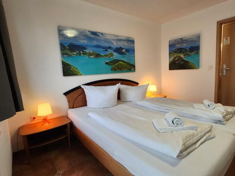 Hostal G�stehaus Schmidt
