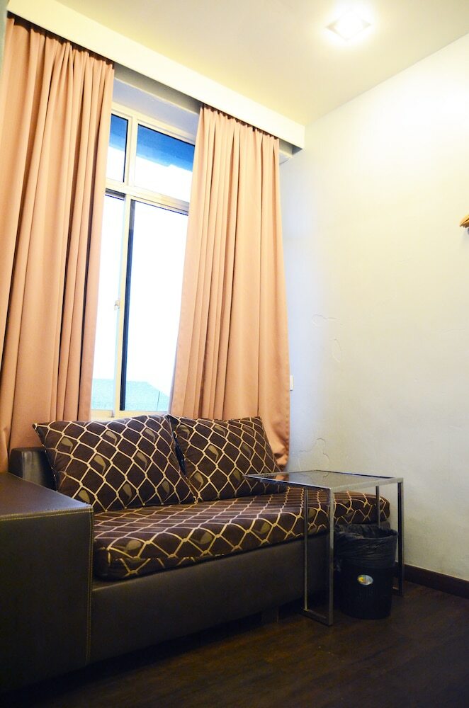 Newland Hotel