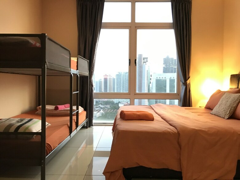 Jb City Shopping Mall Apartment