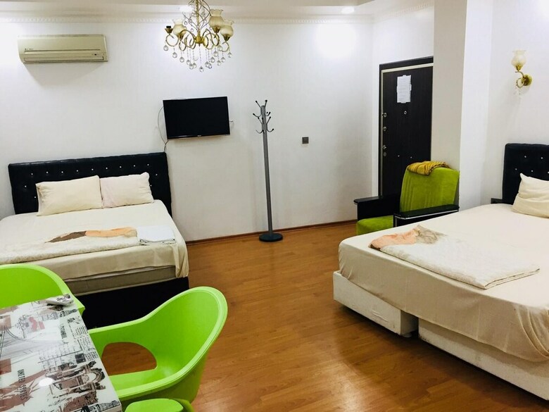Deluxe Royal Apart