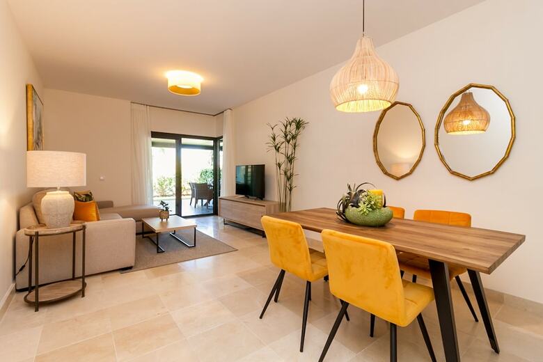 Flamingos Holiday Haven Canovas Apartment