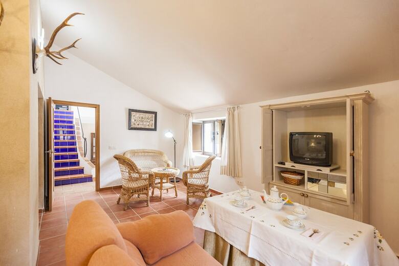 Villa San Nicolas Constantina Canovas