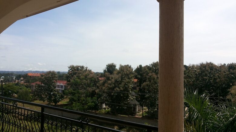 Rosevilla Hotel
