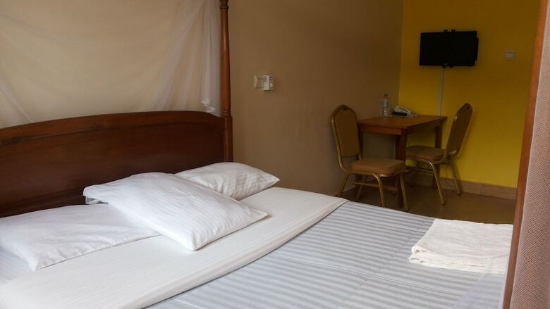 Rosevilla Hotel