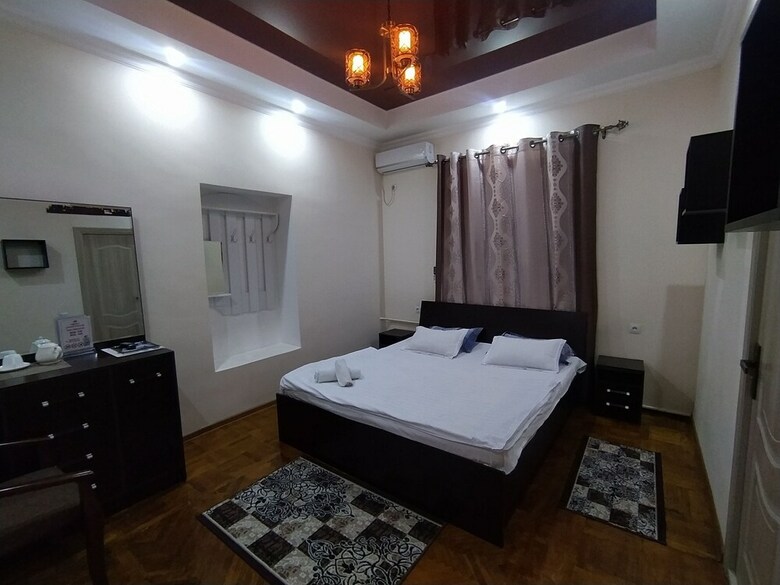 Bed & Breakfast "orom" Guests House