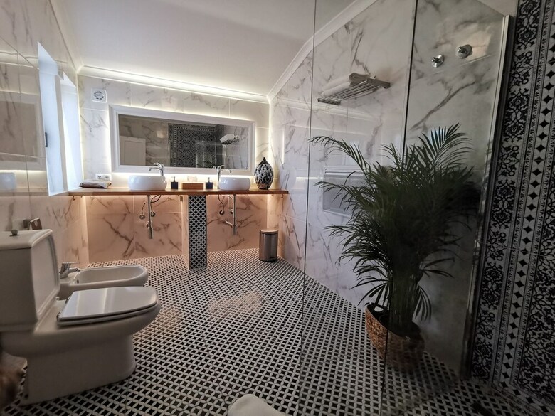 Vogue 23 Boutique Hotel