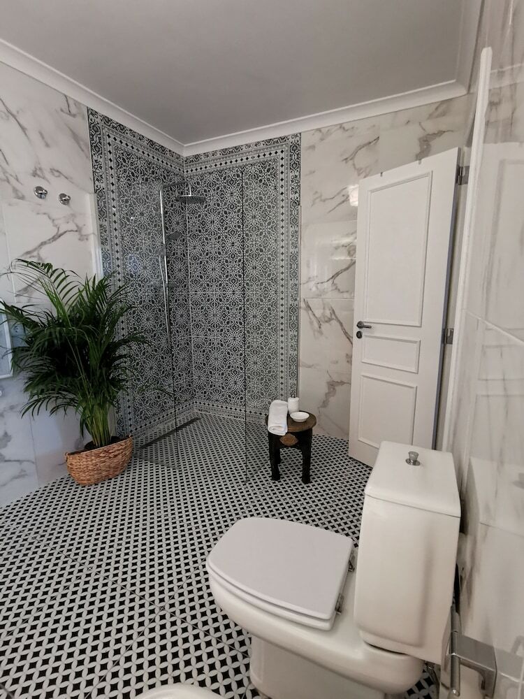 Vogue 23 Boutique Hotel