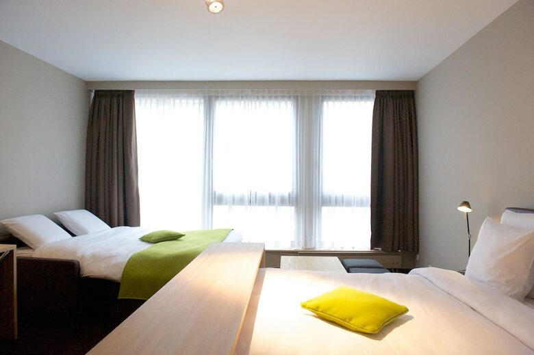 9hotel Chelton