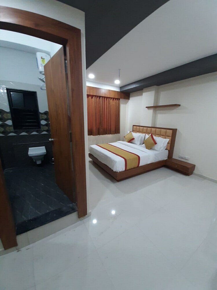 Hotel Rest & Ride