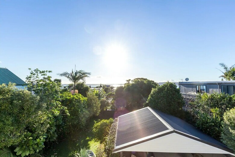 3 Bedroom Family Home With Harbour Views In Westmere