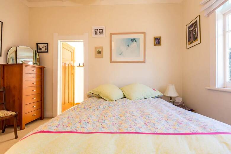 3 Bedroom Family Home With Harbour Views In Westmere
