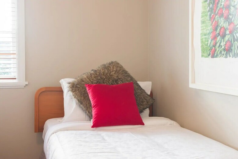 2 Bedroom Garden Oasis In Mount Eden