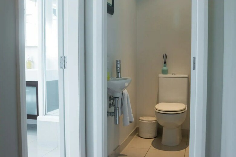 2 Bedroom Garden Oasis In Mount Eden