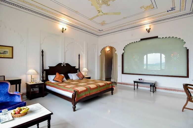 Hotel Raj Kuber
