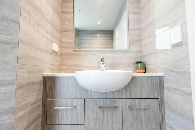Modern 4 Bedroom Albany Apartment