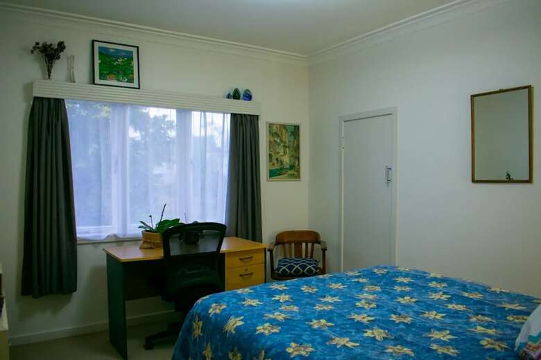Spacious 5 Bedroom Family Abode
