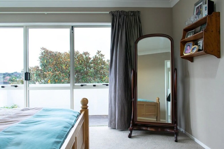 Grand 4 Bedroom Home With Balcony And Garden