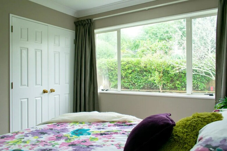 Grand 4 Bedroom Home With Balcony And Garden